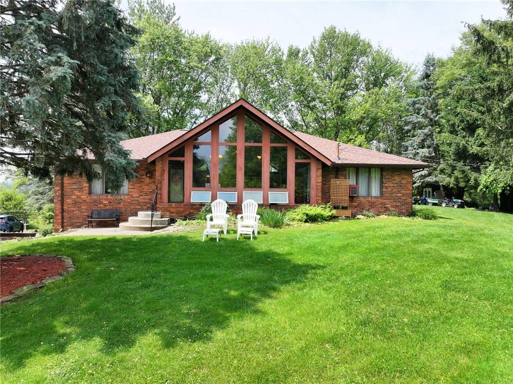 214 Labash Ln, Rostraver, PA 15012