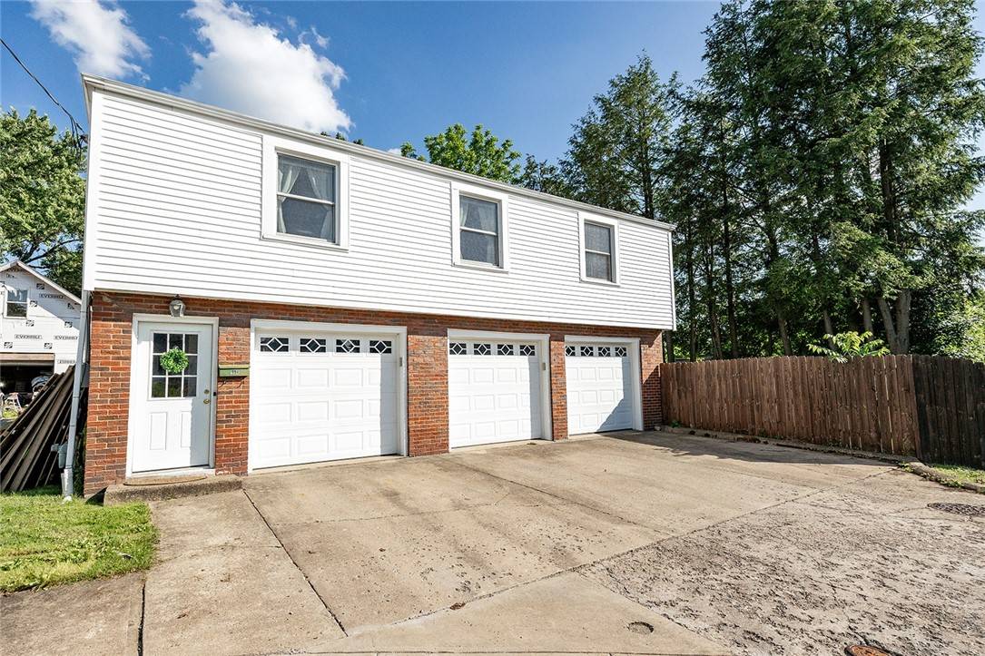 636 Barmore Ave., Grove City Boro, PA 16127