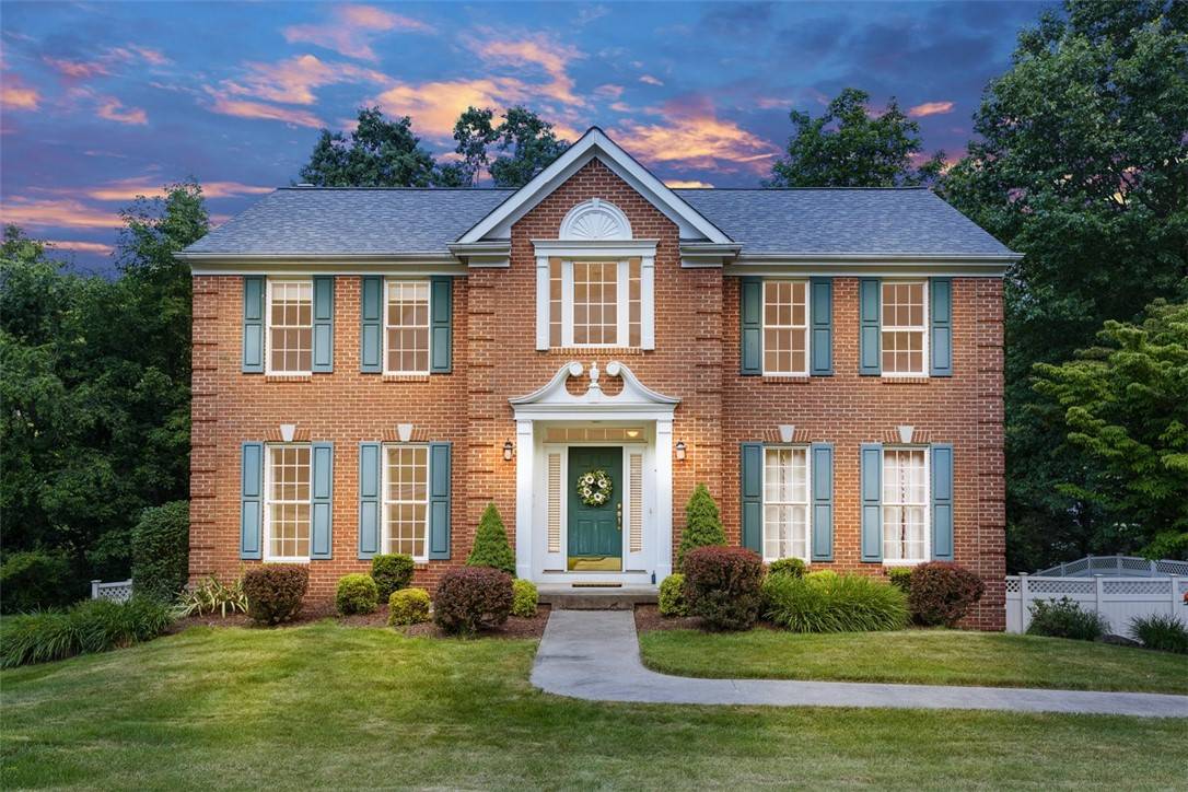 1608 Valley Brooke Ct., Franklin Park, PA 15090