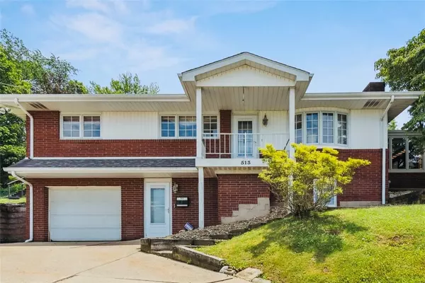 513 McMahon Dr., North Huntingdon, PA 15642