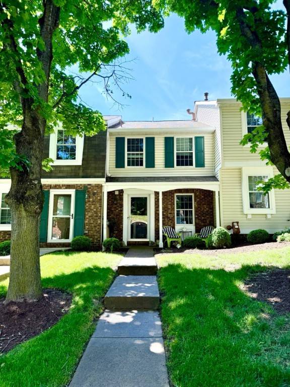 103 Saxonwald Ln, Castle Shannon, PA 15234