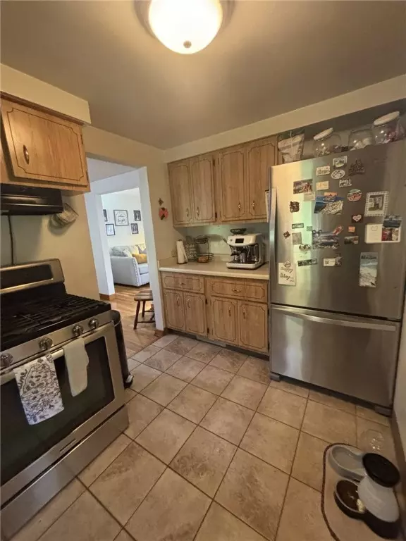 Clairton, PA 15025,1164 State Route 885