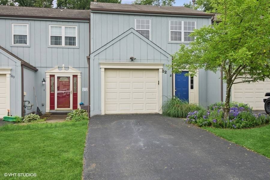 82 MONMOUTH DR, Cranberry Twp, PA 16066