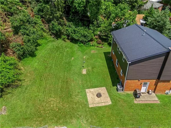 Carnegie, PA 15106,11 Cypress Dr