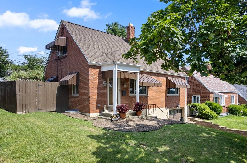 1743 Harcor Dr, Brookline, PA 15226