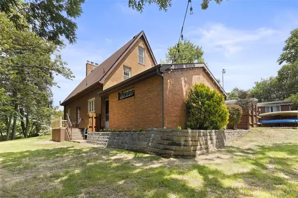 Ambridge, PA 15003,1045 Beverly Ave