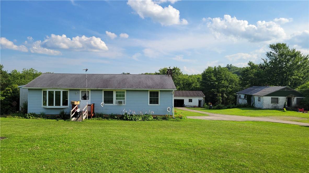 1433 W Pitt Street, Jennerstown Boro, PA 15547