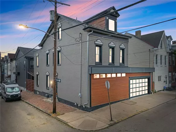 3865 Howley St, Lawrenceville, PA 15201