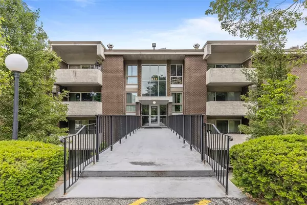 3305 Charlemagne Cir, Ross Twp, PA 15237