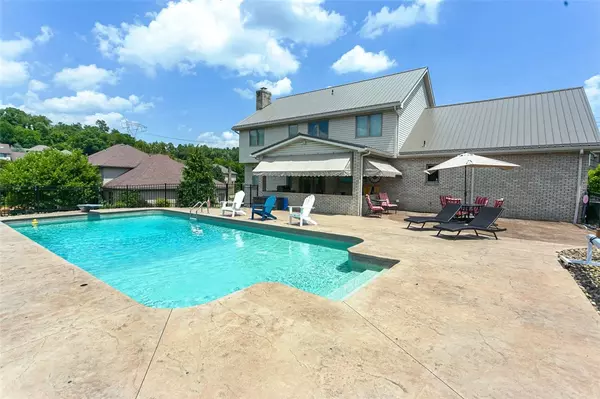 Hempfield Twp, PA 15642,1007 Cicero Dr