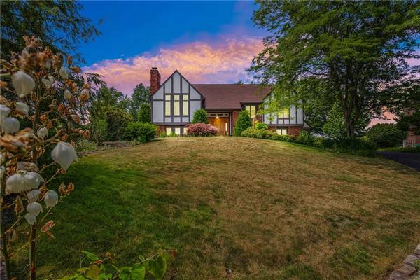 122 Cambridge Place, Somerset Twp, PA 15501