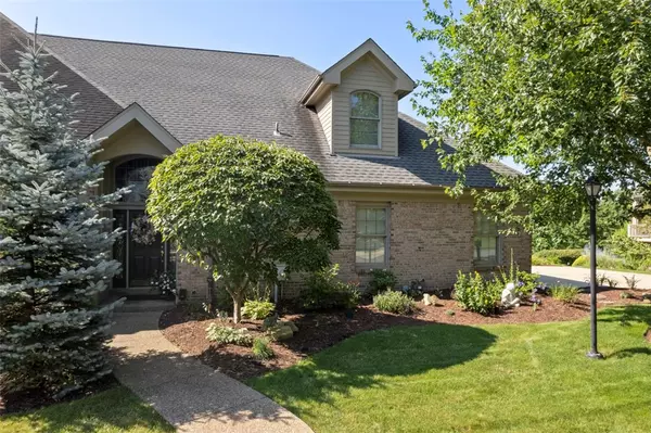 3141 Annandale Dr, Collier Twp, PA 15142