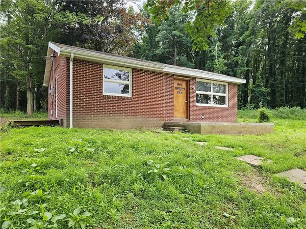 1918 N Main St Ext, Center Twp, PA 16001