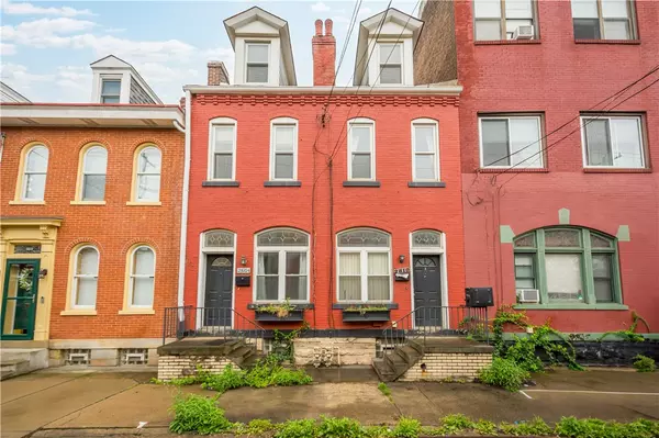 2810 Sarah St, South Side, PA 15203