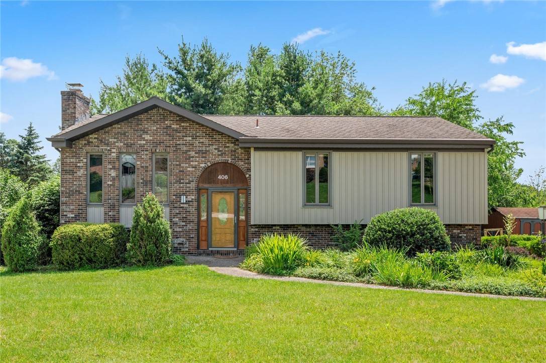 406 S Highlander Heights Dr, Shaler, PA 15116