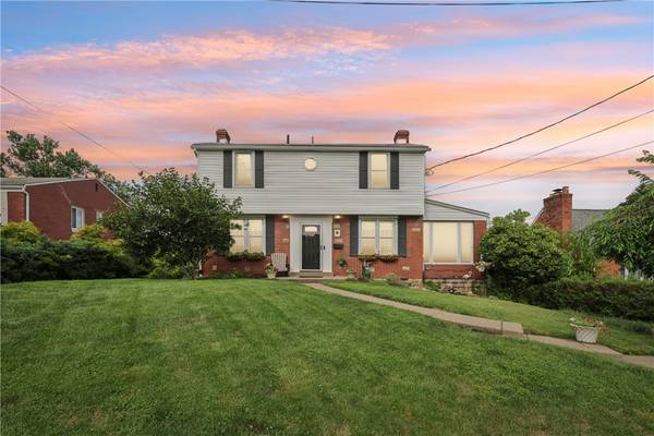 4861 Flamingo Dr, Whitehall, PA 15236