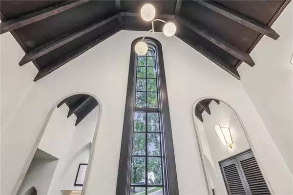 Mt Lebanon, PA 15228,441 Jefferson Drive