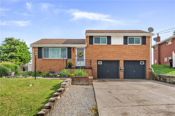 13550 Ann Dr, North Huntingdon, PA 15642