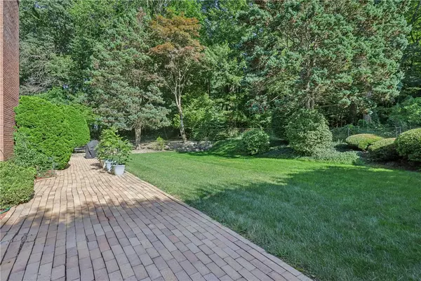 Neshannock Twp, PA 16105,2584 Blossom Ln