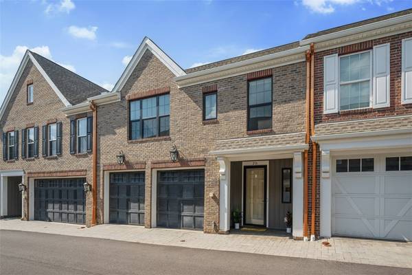 216 Foundation Dr, Cranberry Twp, PA 16066