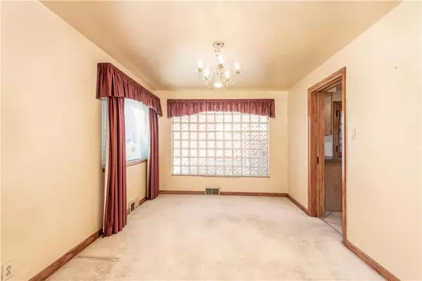 Brentwood, PA 15227,3842 Lawnview Ave