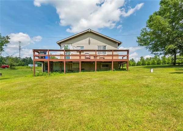 1182 Airport Rd, Hopewell Twp, PA 15001