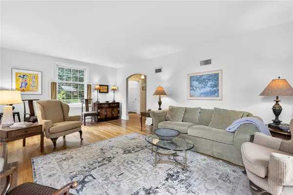 Bethel Park, PA 15102,1130 Woodlawn Ave