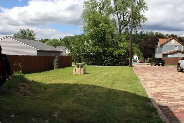 Mckeesport, PA 15132,715 Fawcett Ave