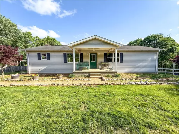 152 Mountaineer Dr, North Buffalo Twp, PA 16201