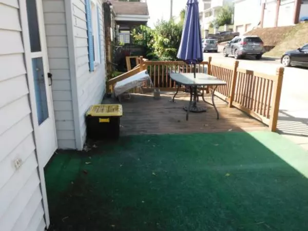 Canonsburg, PA 15317,142 Vine Street