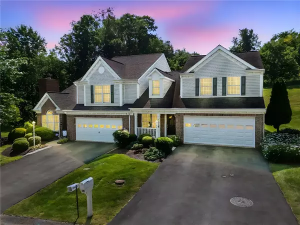 1438 Willowbrook Dr, South Strabane, PA 15301