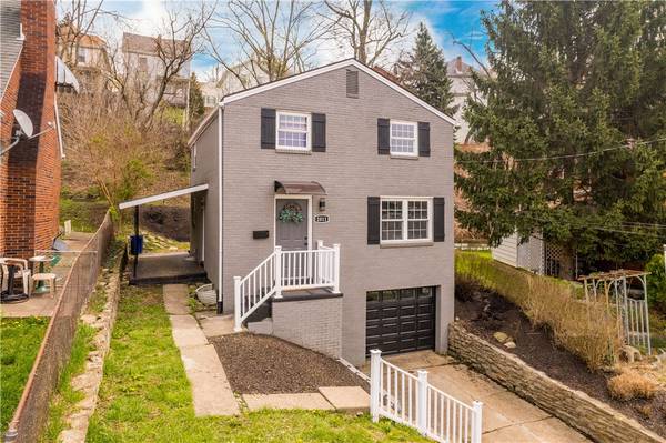 2011 Woodward Ave, Brookline, PA 15226