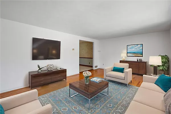 Bethel Park, PA 15102,4774 Robert Drive