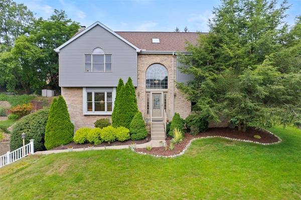 504 Burkes Drive, Robinson Twp, PA 15108
