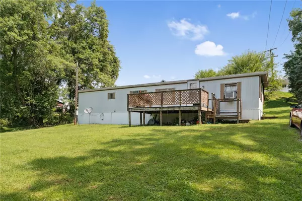 Belle Vernon, PA 15012,11 CROSS ALLEY