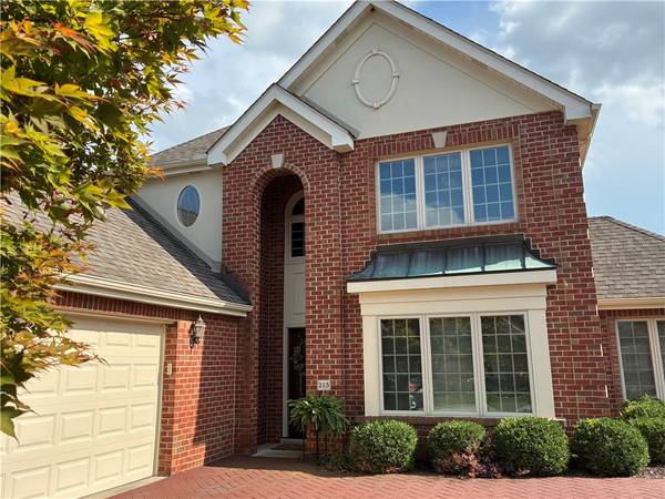 213 Prestonwood Ln, Peters Twp, PA 15317