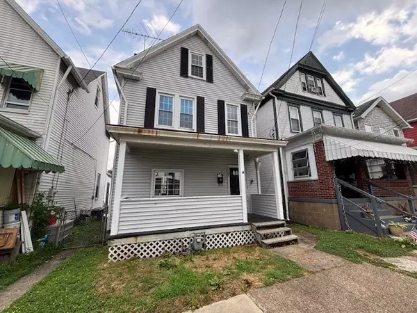 634 6th St, Pitcairn, PA 15140