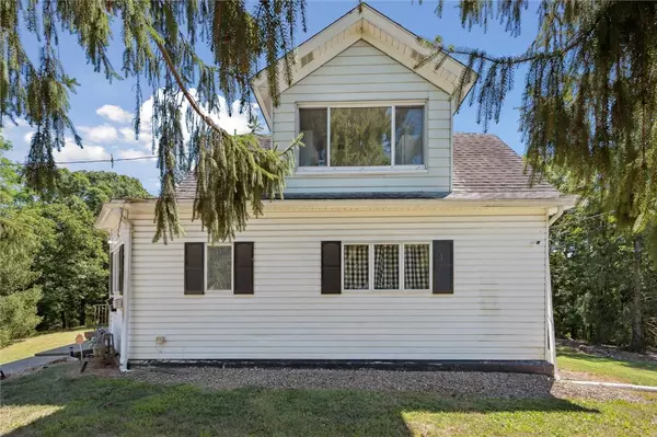 1599 Jackson St, Aliquippa, PA 15001