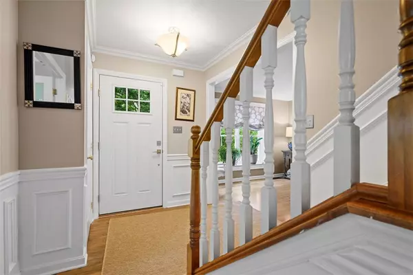 Peters Twp, PA 15367,102 Walnut Dr