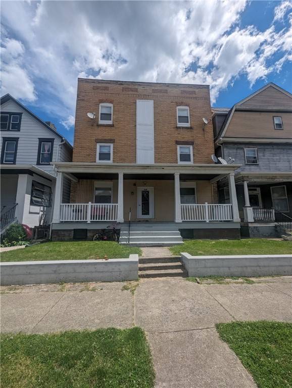 618 Maplewood Ave, Ambridge, PA 15003
