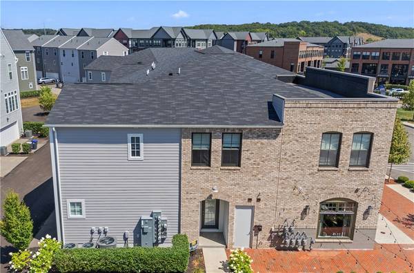 303 Tillary Lane #201, Cranberry Twp, PA 16066