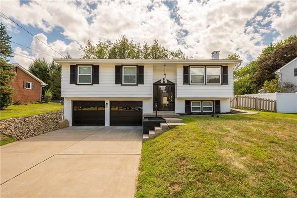 143 Pilgrim Dr, Leet Twp, PA 15143