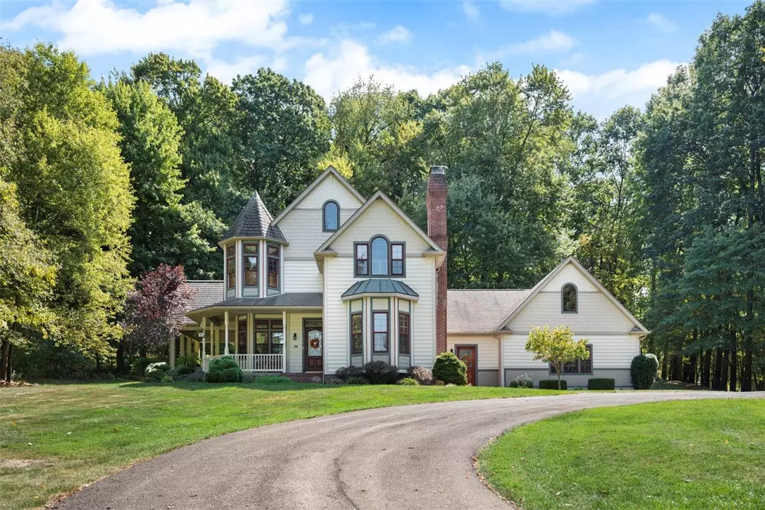 Connoquenessing Twp, PA 16053,109 Pine View Circle