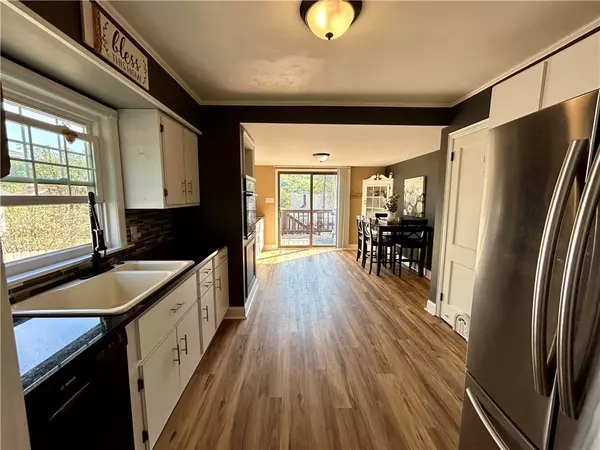 White Oak, PA 15131,2021 Fawcett Ave