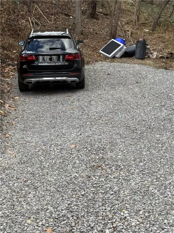 Coraopolis, PA 15108,517-519 Hiland Ave