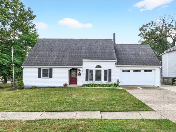 715 Walnut St, Mt Pleasant Boro, PA 15666