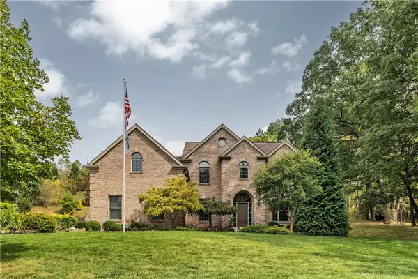110 Merlin Dr #2106, Peters Twp, PA 15317