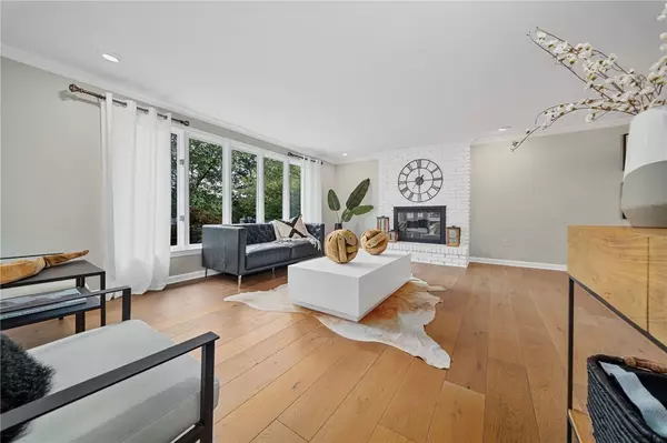 Upper St Clair, PA 15241,2384 Mill Grove Rd