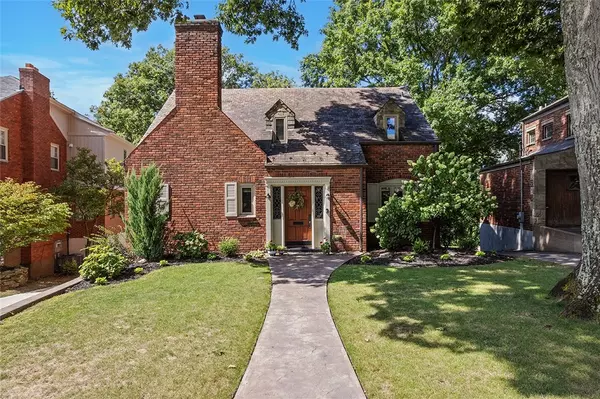 186 MOHAWK DRIVE, Mt Lebanon, PA 15228