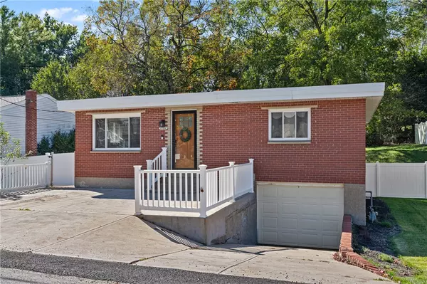 1524 Roosevelt Avenue, South Park, PA 15129